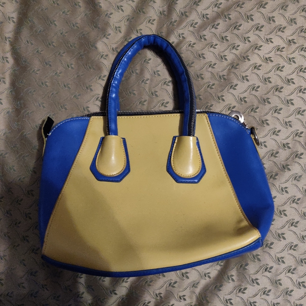 Two purses! - Picture 3 of 3
